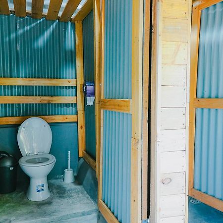 Kokos Hostel Padang City Eksteriør billede