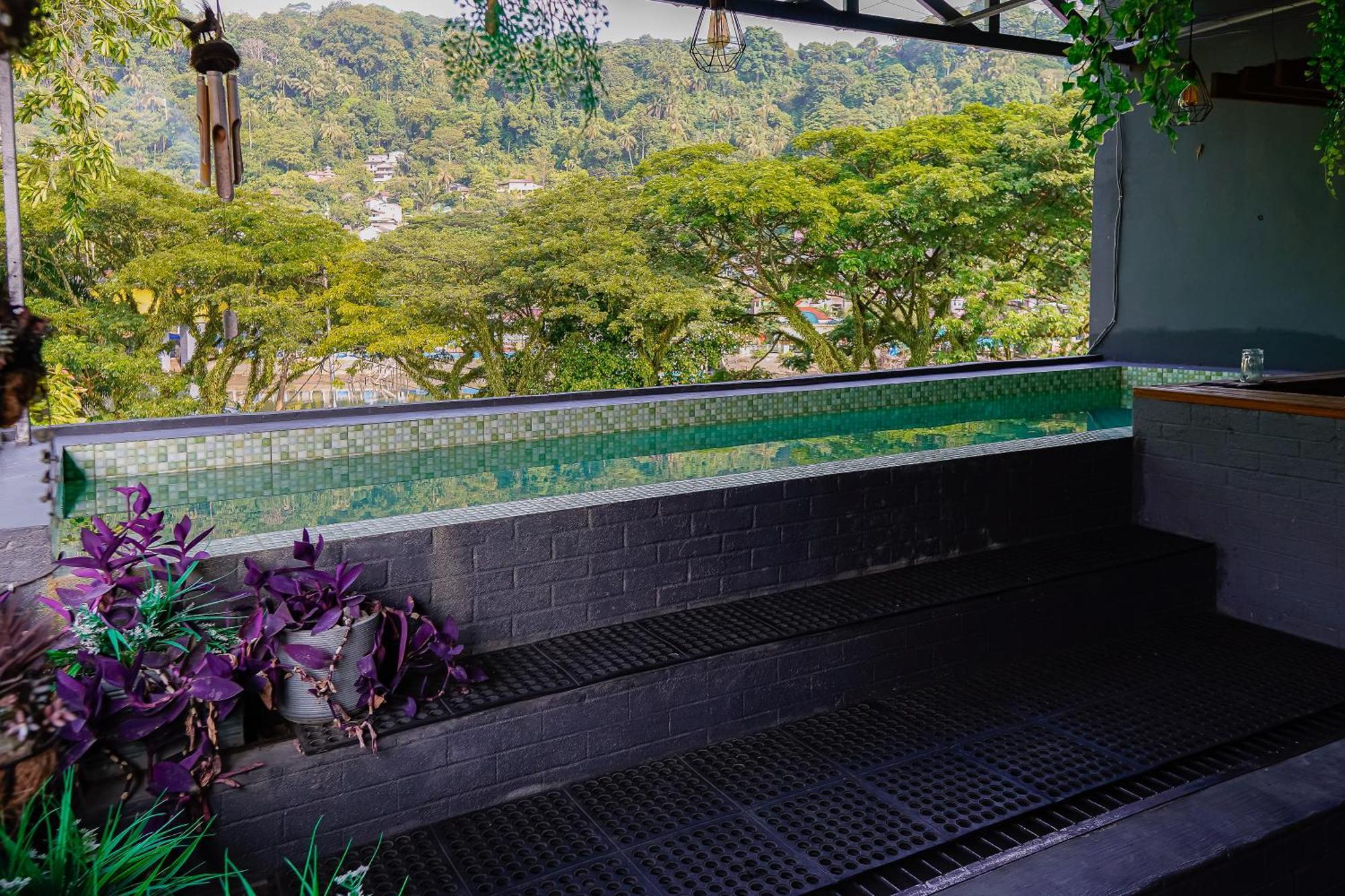 Kokos Hostel Padang City Eksteriør billede