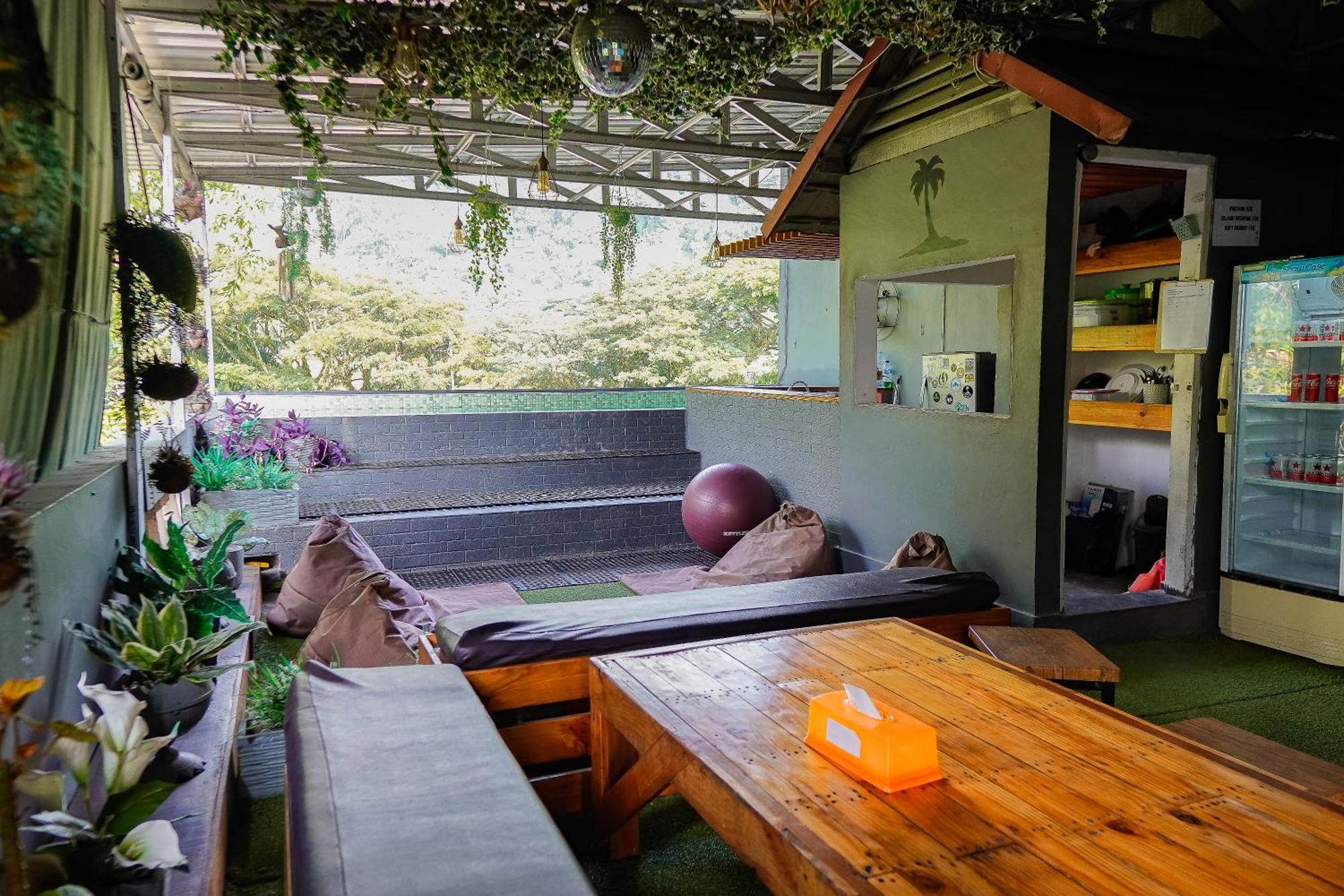 Kokos Hostel Padang City Eksteriør billede