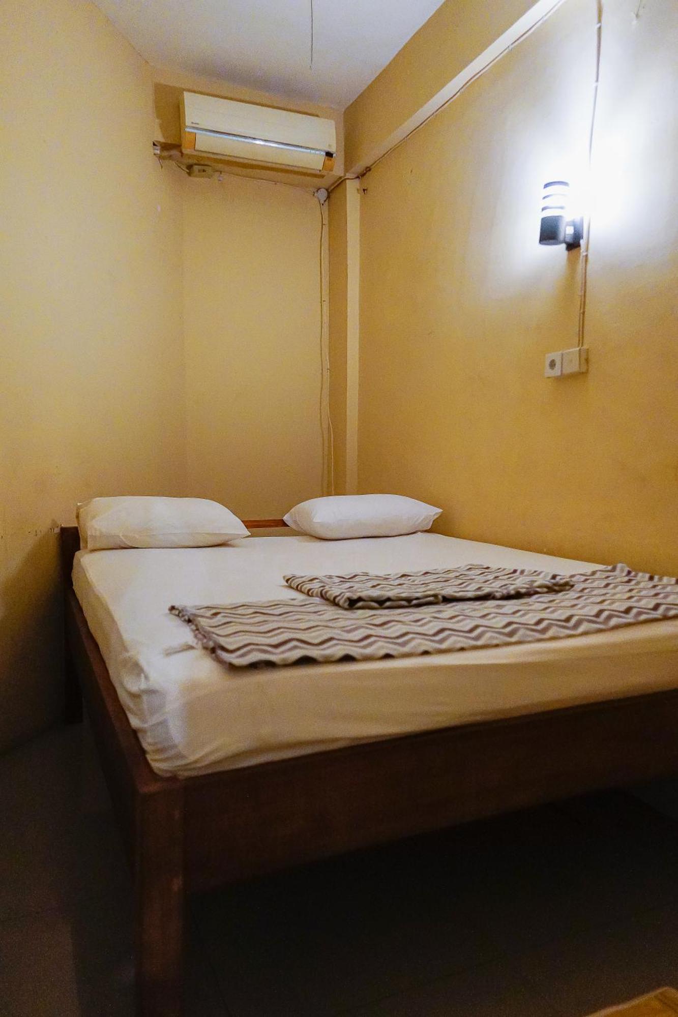 Kokos Hostel Padang City Eksteriør billede