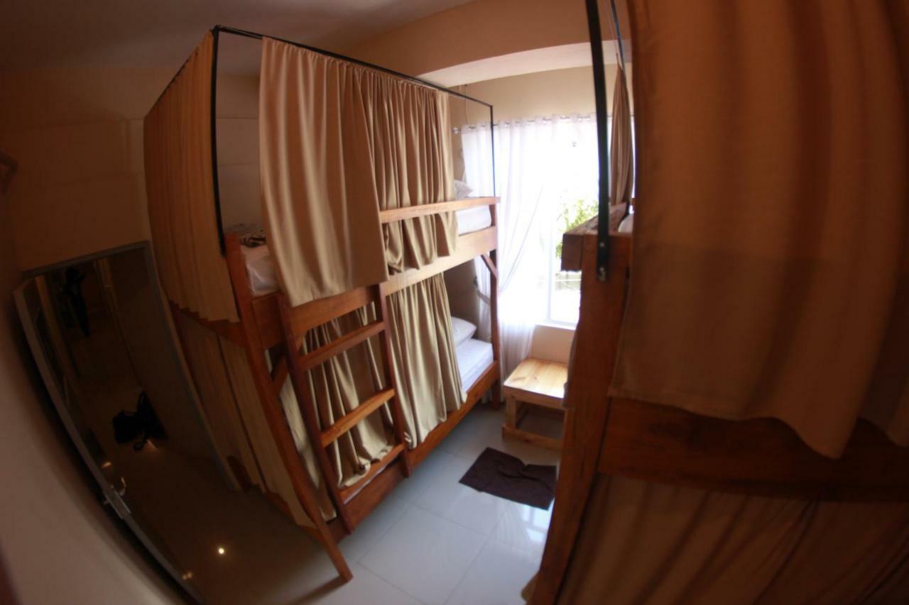 Kokos Hostel Padang City Eksteriør billede